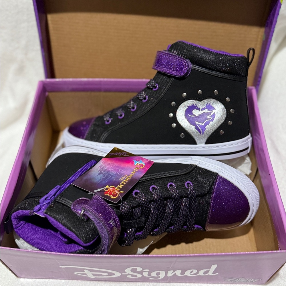 Brand New Disney Descendants Black and Purple Kids Sneakers Size 3 - Picture 3 of 4